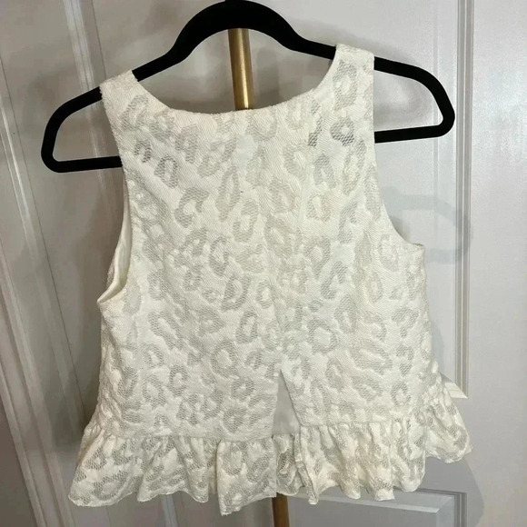 Trina Turk  White shimmer blouse size Medium - Picture 2 of 6